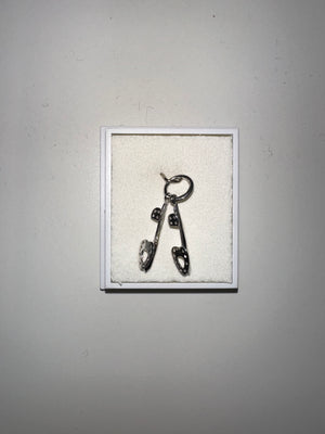 Korut & Lahjat Hopeinen terä-riipus