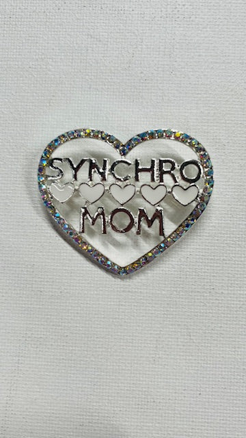 Korut & Lahjat Synchro mom -pinssi